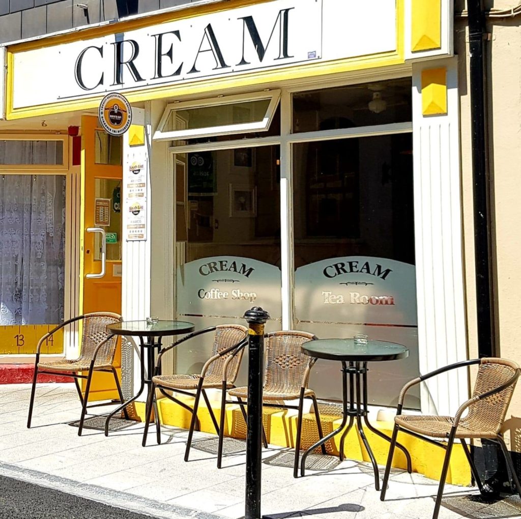 Cream Cafe Logo
